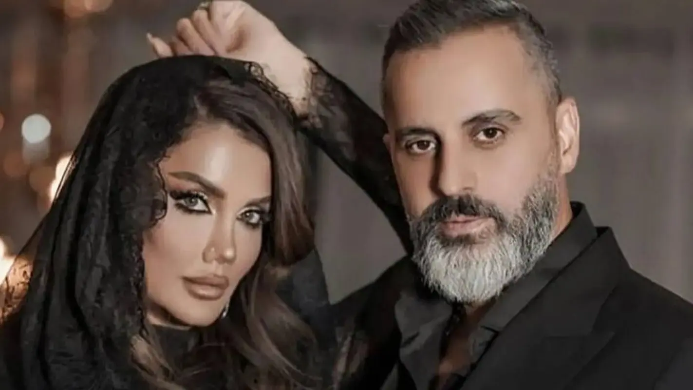 نگاهی به طراحی داخلی شیک خانه علیرام نورایی: مبلمانی خاص و آباژور طلایی لاکچری