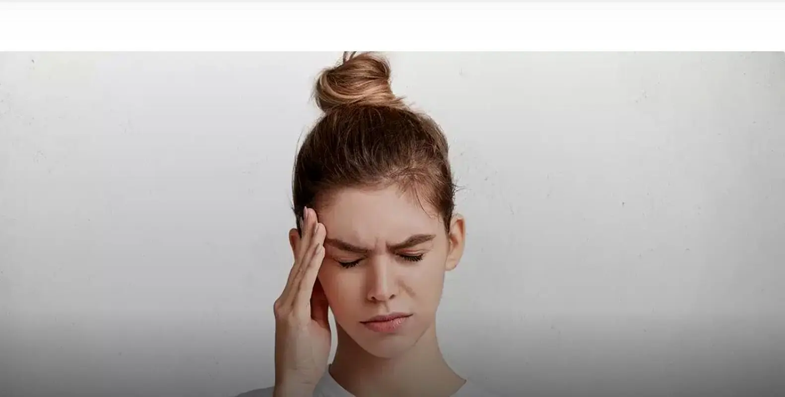 میگرن چشمی چیست و با آن چه کنیم؟ 