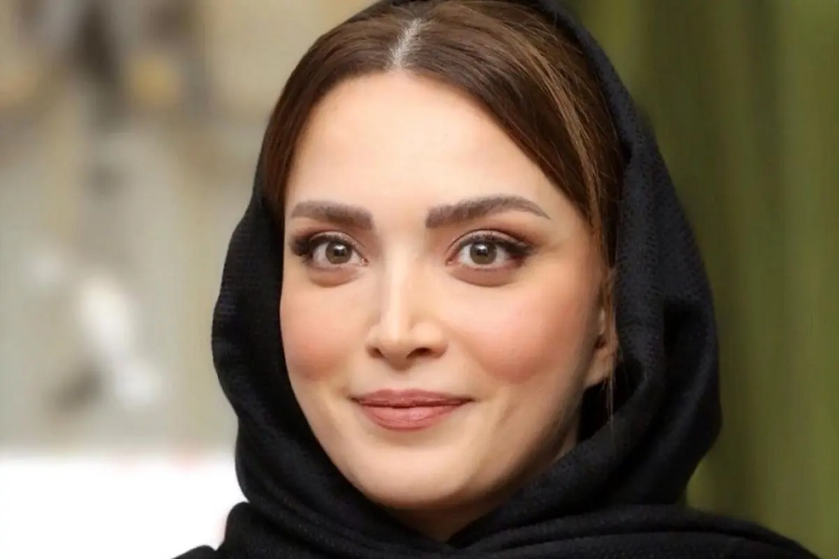 سلفی جدید بهنوش طباطبایی / استایل شیک خانم بازیگر با موهای فرفری + عکس