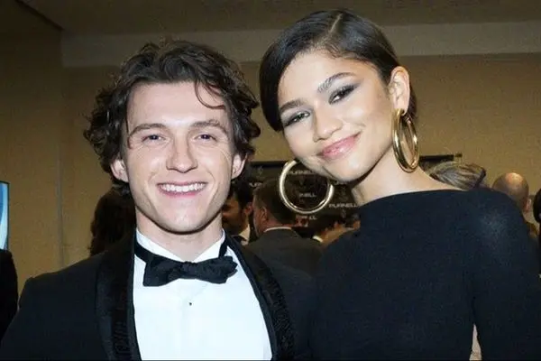 استایل ساده 2 سوپراستار هالیوود در خیابان (عکس)