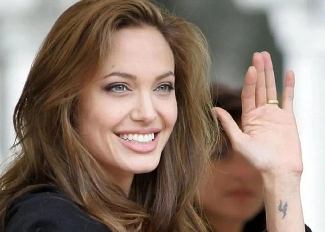آنجلینا جولی چند فرزند بیولوژیک دارد؟ / عصیان گرانی علیه پدر!