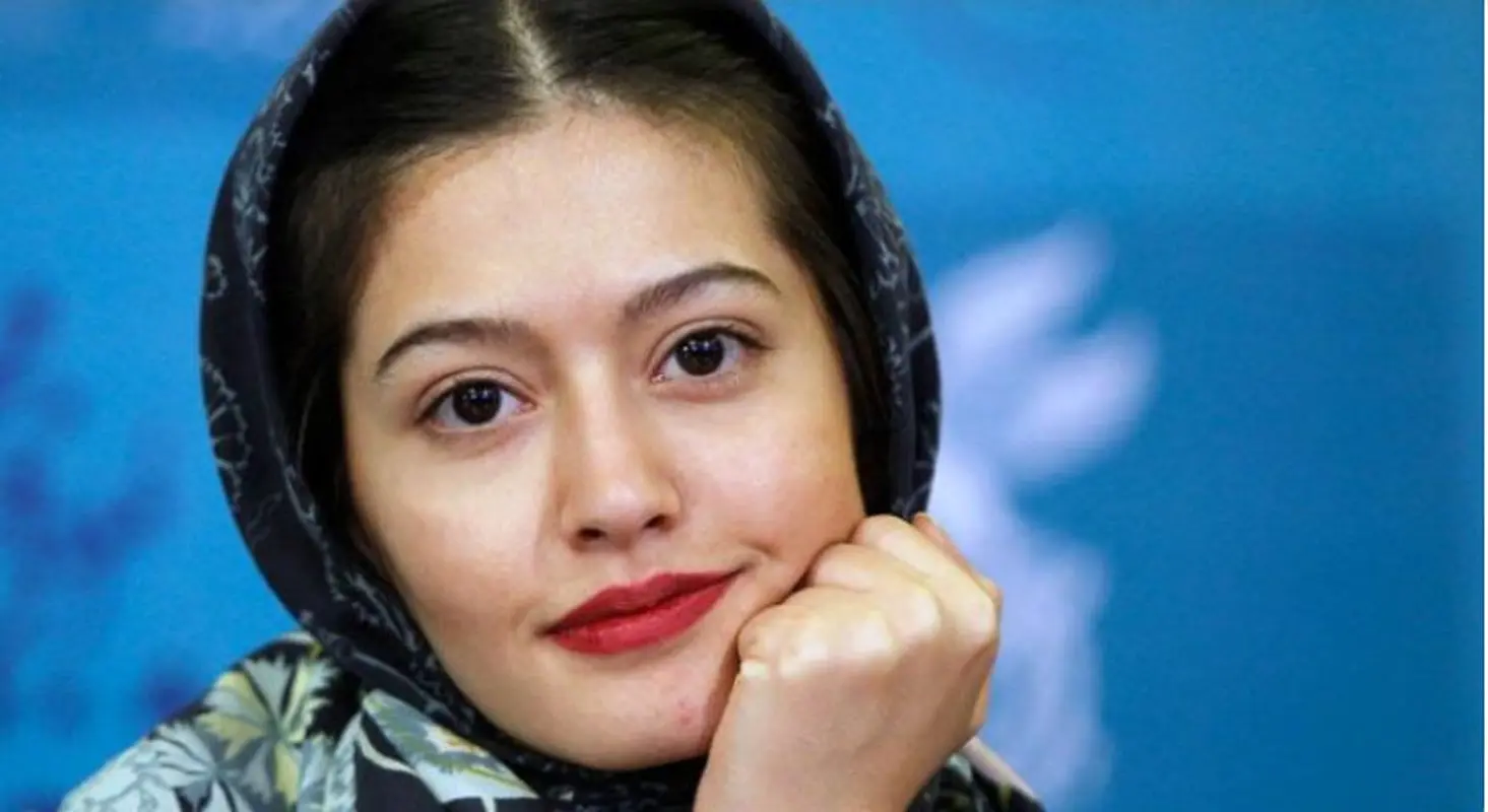 زیبایی ستاره پوست شیر با این سلفی (عکس)