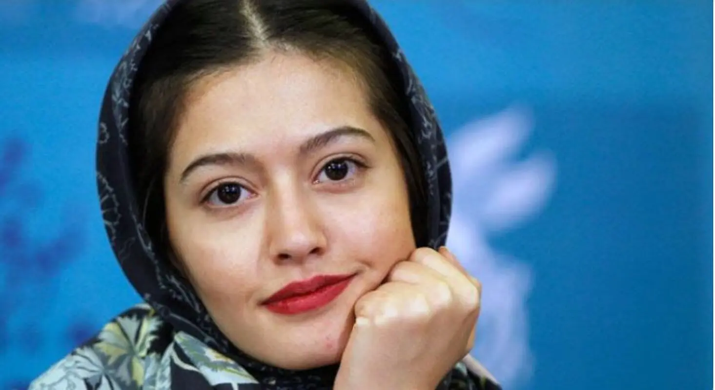 زیبایی ستاره پوست شیر با این سلفی (عکس)