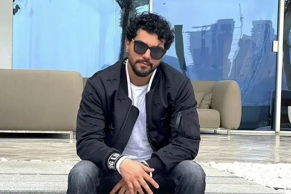 حمایت سینا مهراد از کودکان سرطانی با امضای هنرمندانه و زیبا