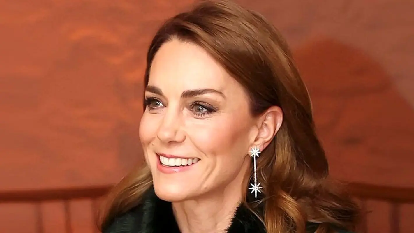 کیت میدلتون با این تاج صحنه را به آتش کشید (عکس)