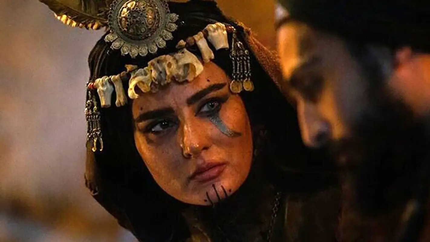تصاویری دیده‌نشده از غزال سریال مستوران در دنیای واقعی!