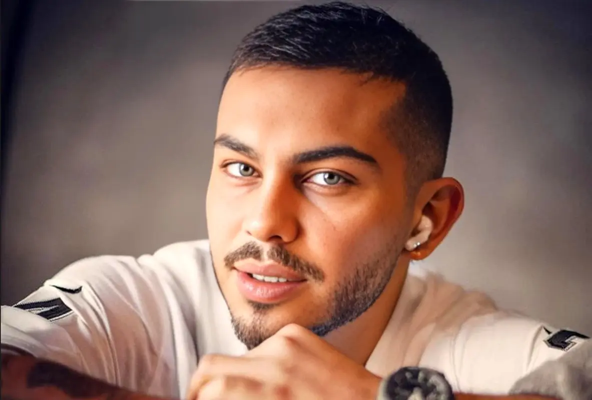 ارسلان قاسمی مهاجرت کرد؟ / آقای بازیگر در ایتالیا + عکس