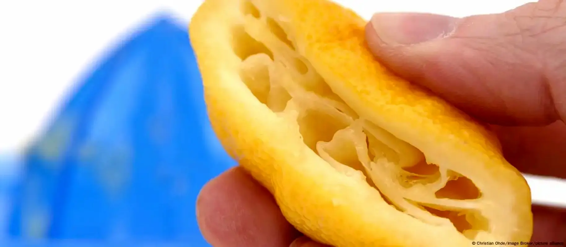 مصرف خوراکی‌های ترش با بدن چکار می‌کند؟