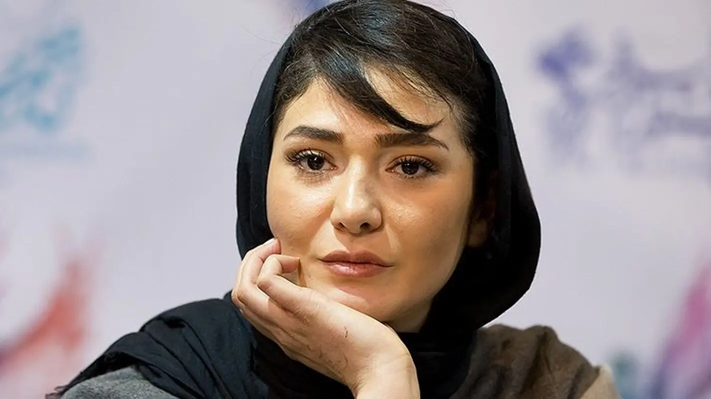 تغییر چهره مینا وحید با موهای قرمز و آتیشی ! / چه خوشگلم شده !