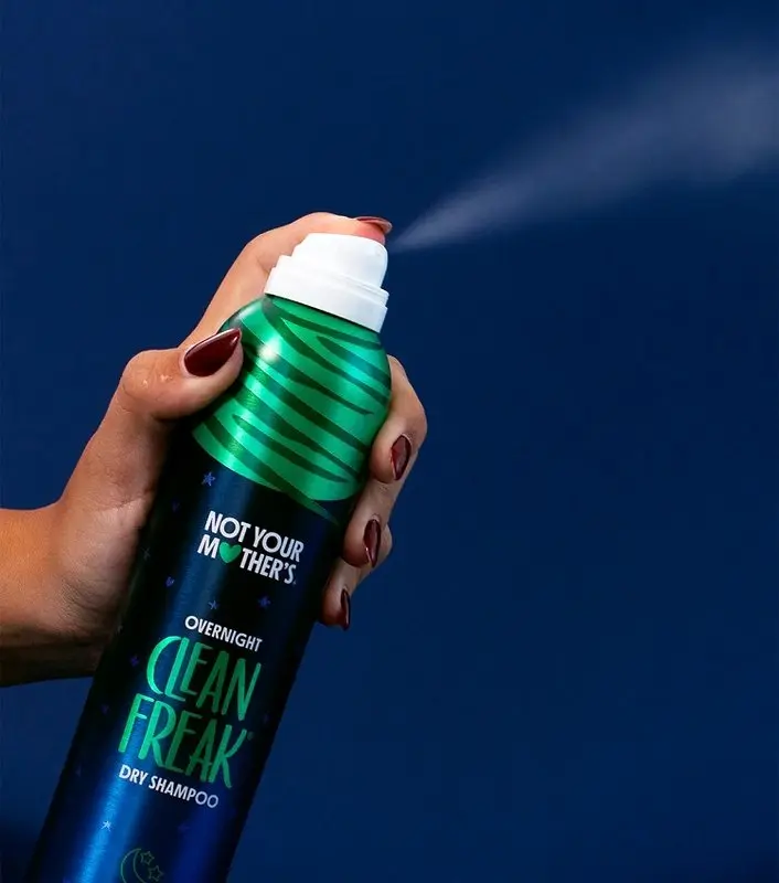 شامپو خشک چیست و چه زمانی کاربرد دارد؟