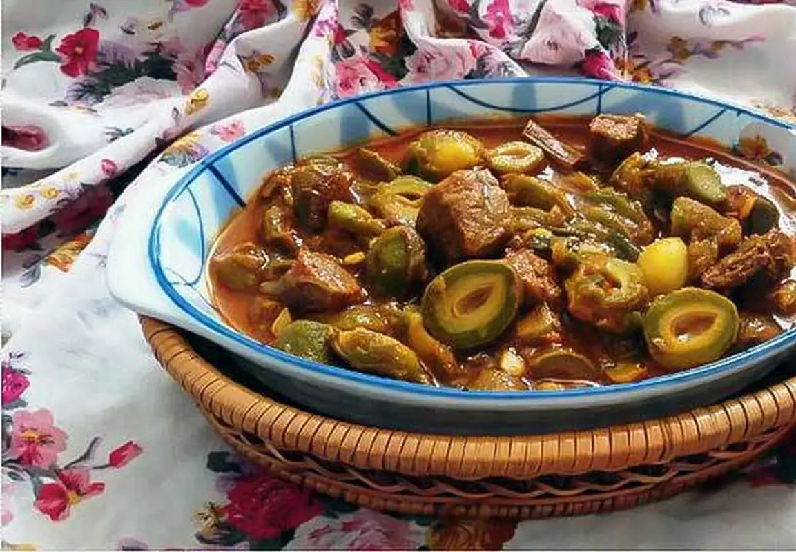 خورش چغاله بادام، خوشمزه و مجلسی برای بهار

