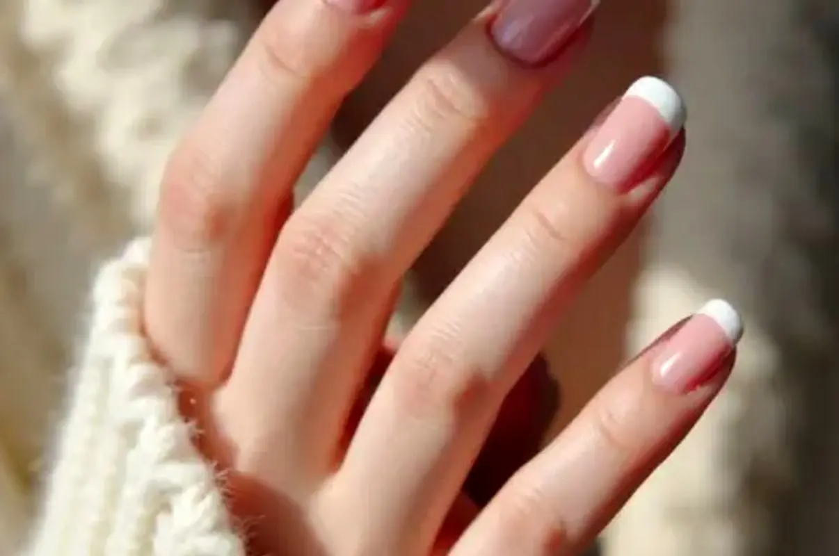 8 ایده برای داشتن ناخن هایی شیک و موقر در بهار 1404 (تصاویر)