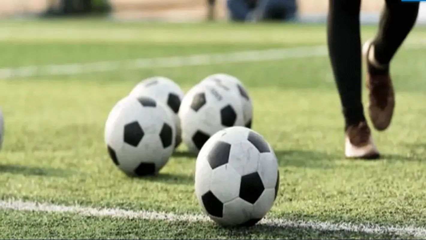 داستان سوپرجنجالی فوتبال ایران / ماجرای آقای اسطوره ای که بچه اش را گردن نگرفت!