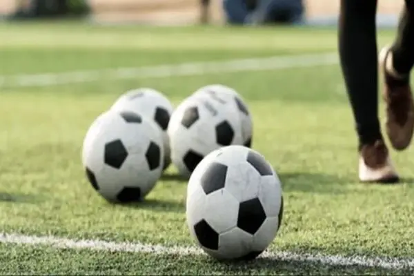 داستان سوپرجنجالی فوتبال ایران / ماجرای آقای اسطوره ای که بچه اش را گردن نگرفت!