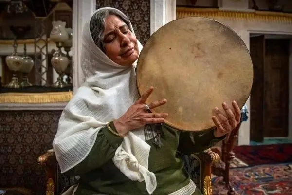 تیپ لاکچری مرجانه گلچین در مراسم عروسی مریم مومن / این زن دایه بامداد خماره ؟!