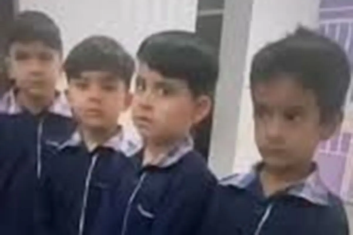 این چهار پسر فسقلی و خوردنی، یک مدرسه را بهم ریختند