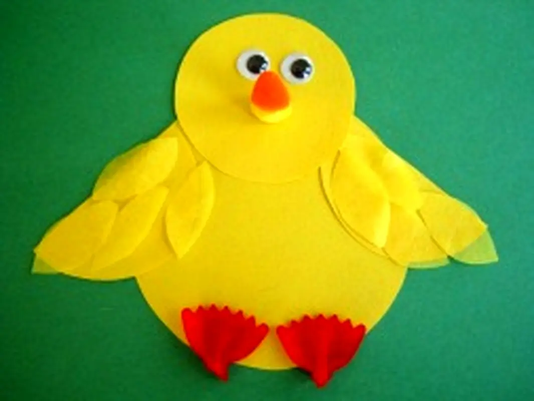 کاردستی با ماکارونی، یک جوجه کوچولوی ساده