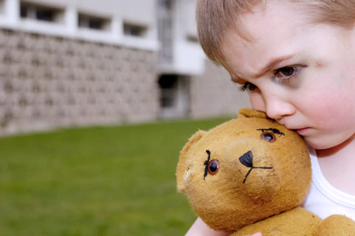 کتک زدن بچه، واکنش شما نسبت به آن چیست؟