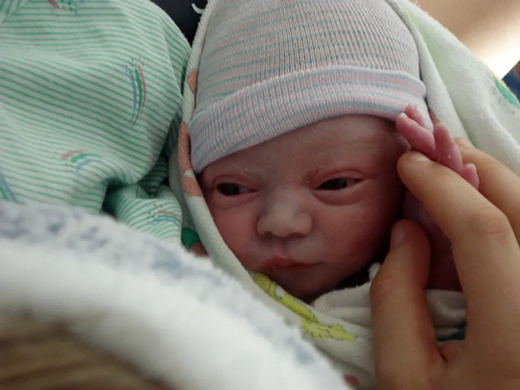 زایمان طبیعی در آب، فوایدش را بدانید