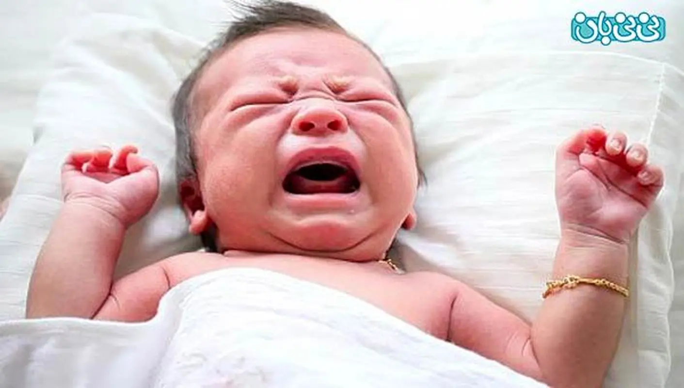 گریه شبانه نوزاد، دلیل آن چیست؟