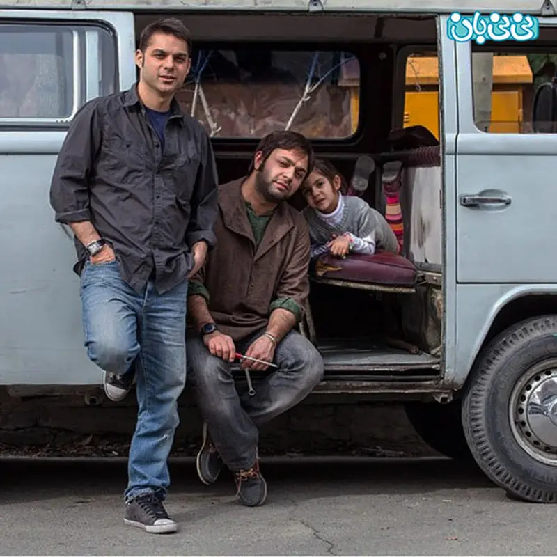 پیمان معادی و دخترش، برف روی کاج‌ ها