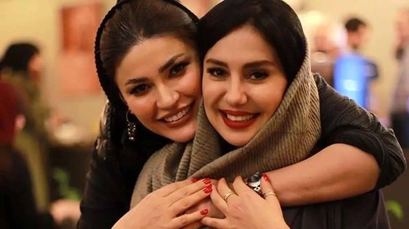 جشن تولد 39 سالگی شیدا یوسفی با استایلی نامتعارف / طاووس خجالت نکشید !