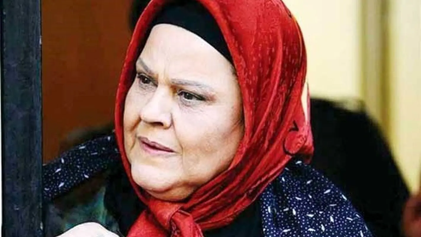 مادر بهاره رهنما ماشالله هر روز جوانتر و زیباتر از دخترش/ چه استایل شیکی !