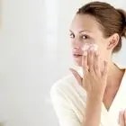 راهنمای جامع نحوه استفاده از ضد آفتاب
