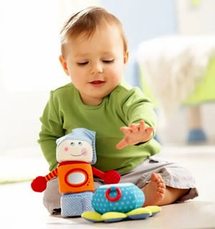 کدام اسباب بازی برای بچه های 7 تا 12 ماهه مناسب است؟