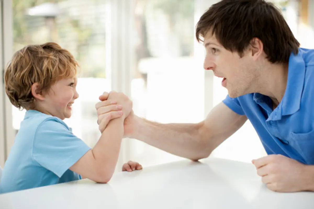 نکات تربیتی کودک پسر، پدرها بخوانند