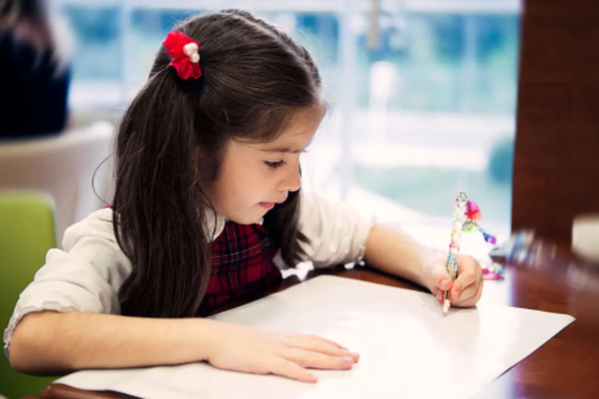 علت بدخطی در کودکان، چیست؟