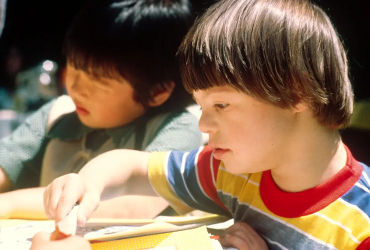 عقب ماندگی ذهنی کودکان، به من بگو چرا؟