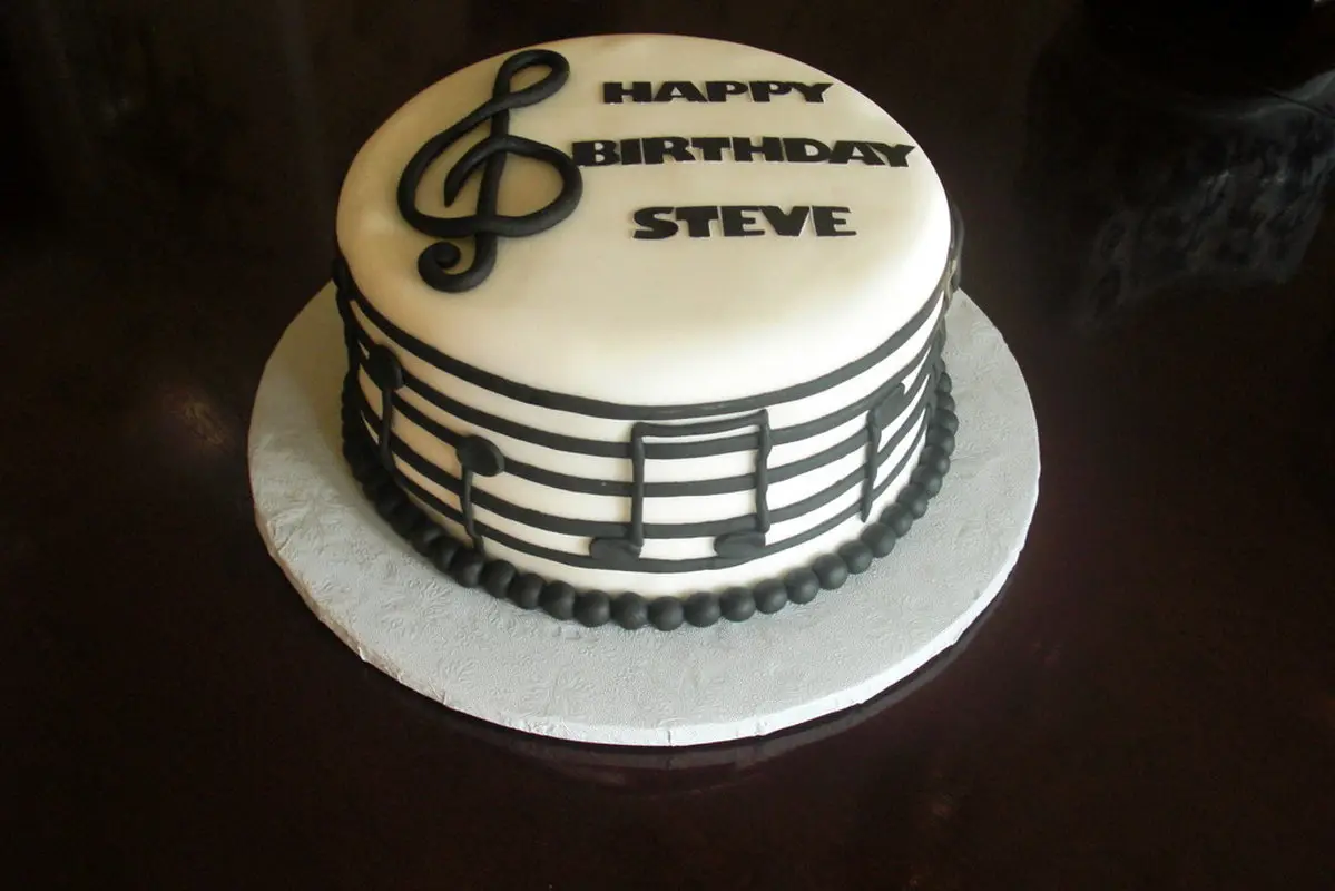 کیک‌های زیبا، با موضوع موسیقی