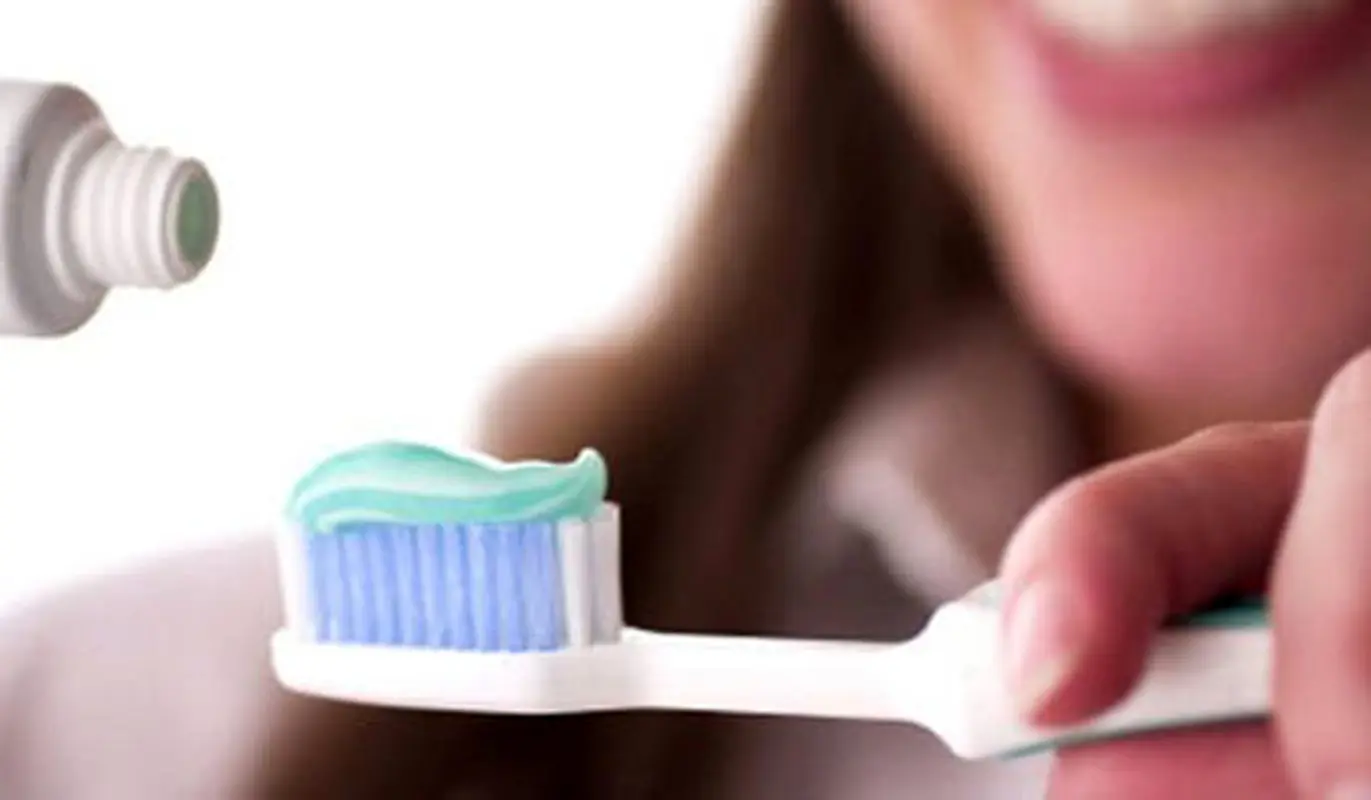 روش نگهداری از مسواک، بانوان بخوانند