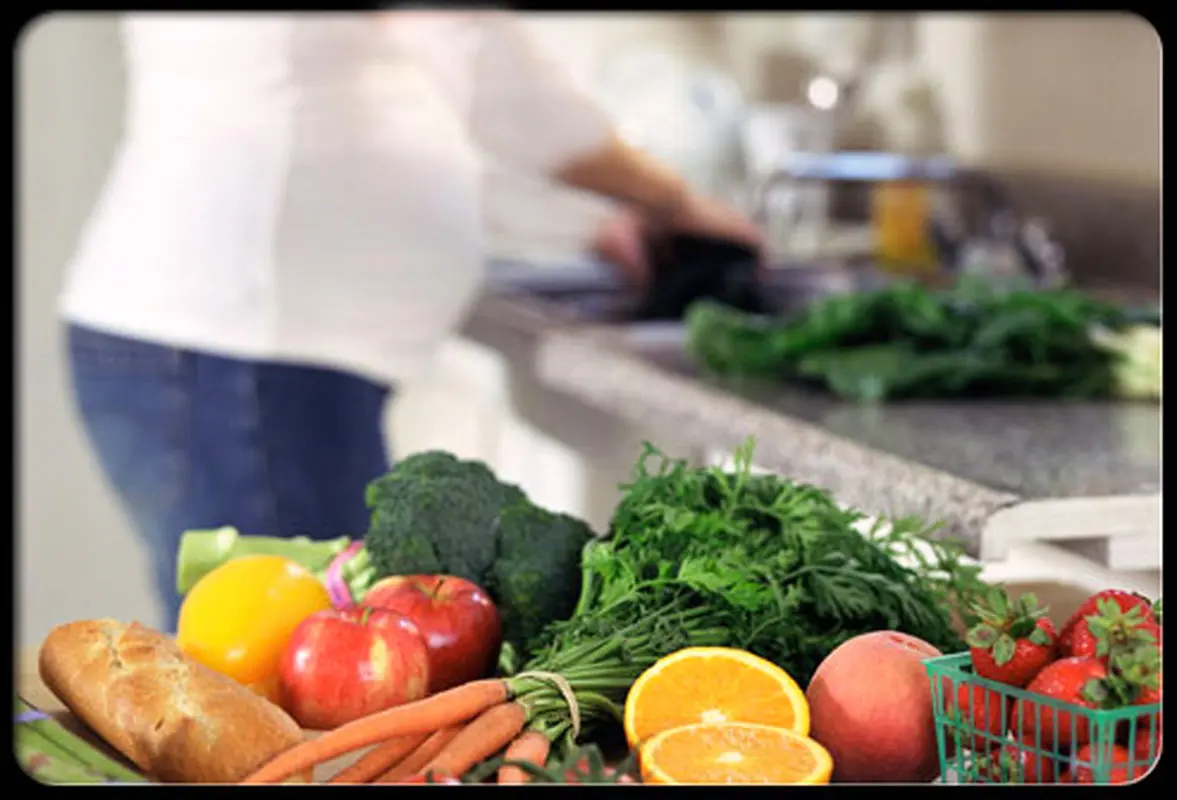 چه ویتامین هایی در بارداری لازم است؟