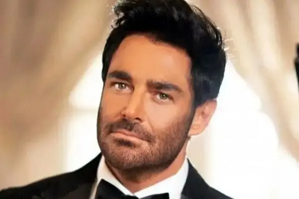 عکس لو رفته از محمدرضا گلزار در عروسی سام درخشانی!