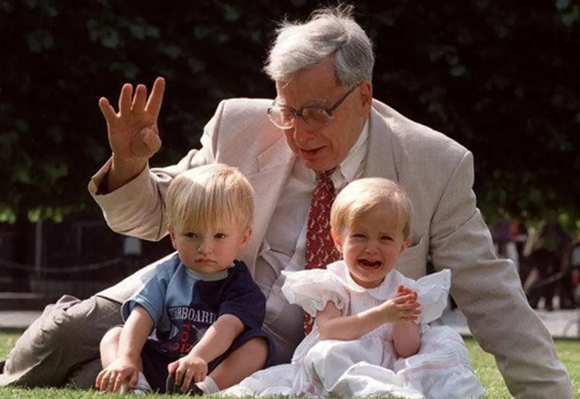 پدر لقاح آزمایشگاهی، تاکنون چند نوزاد به دنیا آورده است؟