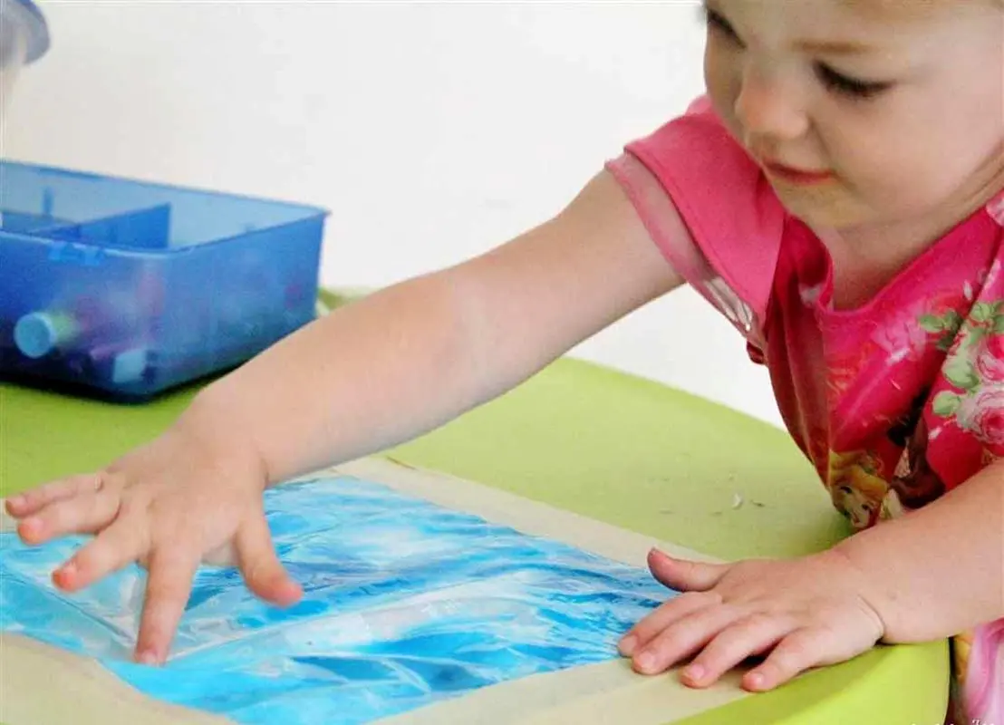 بازی با رنگ برای کودکان، بدون ریخت و پاش