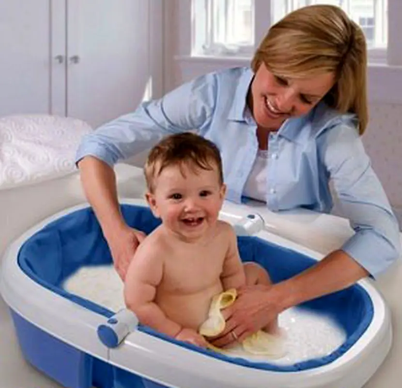 خشکی پوست نوزادان، استحمام زیاد ممنوع