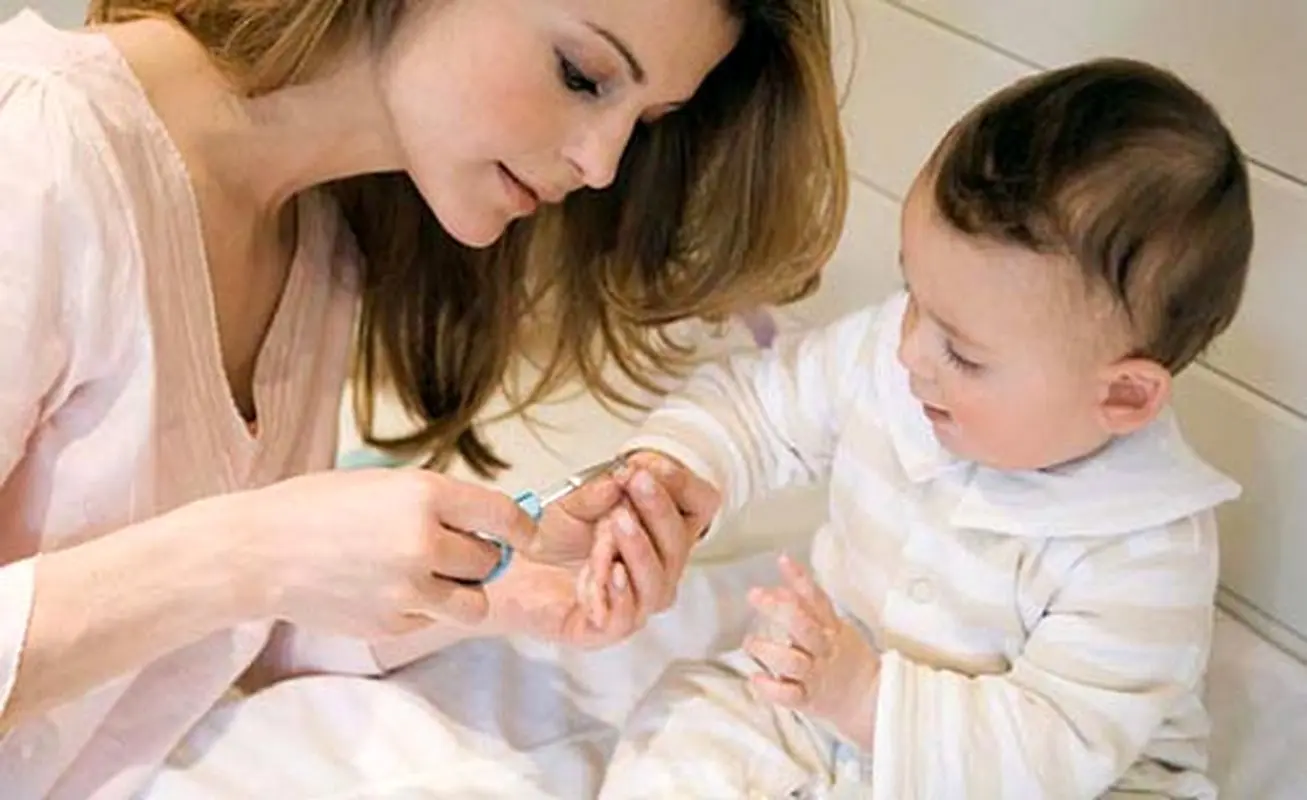 گرفتن ناخن کودک، اینگونه عمل کنید