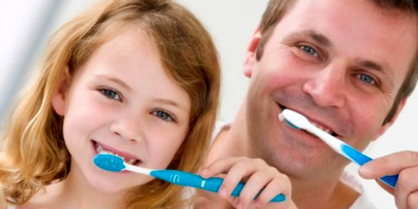 مسواک زدن کودکان، روش صحیح چیست؟