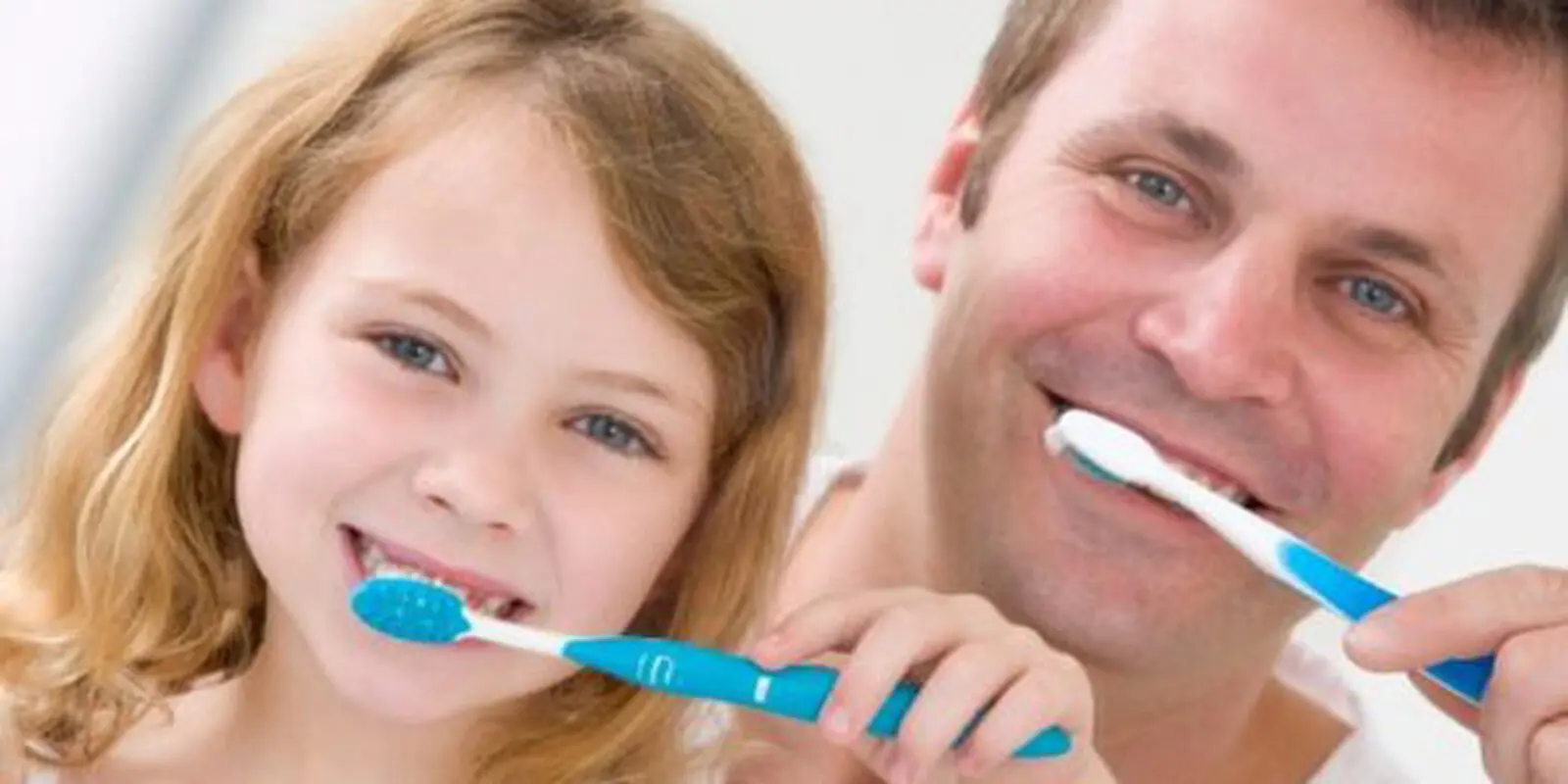 مسواک زدن کودکان، روش صحیح چیست؟