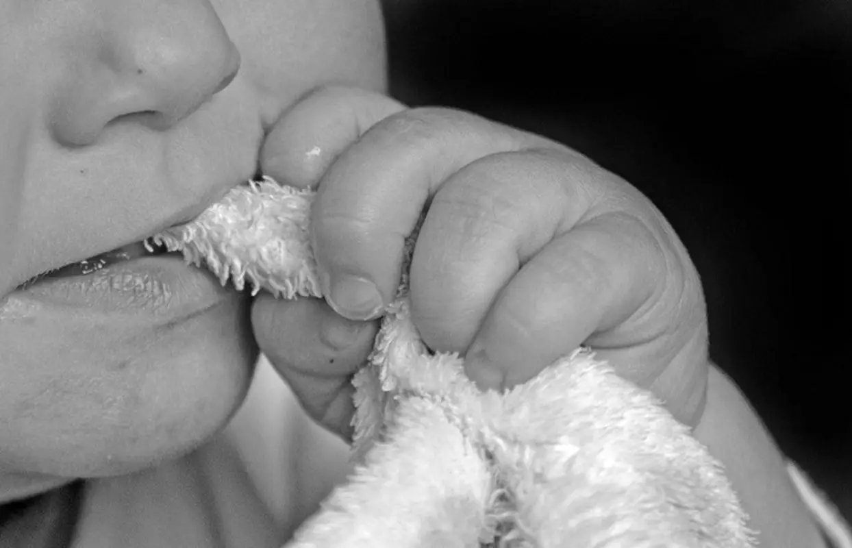 درمان دندان درد کودکان