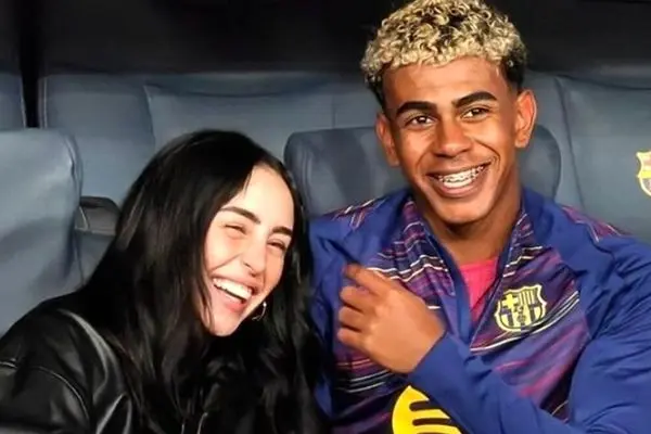 لامین یامال به دوست دخترش با این دختر خیانت کرد (عکس)