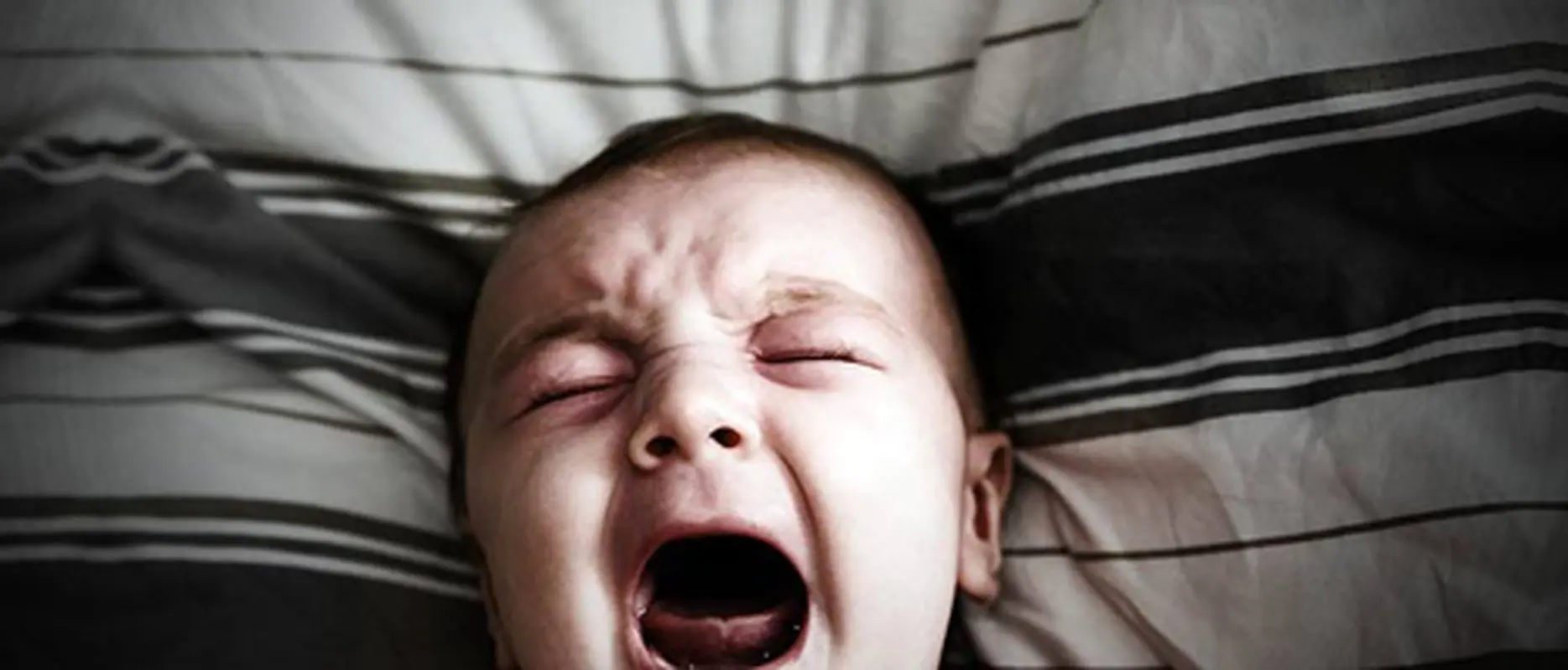 جیغ زدن نوزاد، علت چیست؟