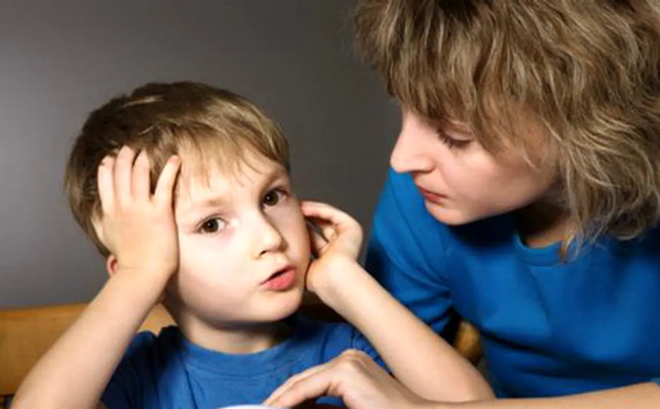 لکنت زبان کودکان، این توصیه ها را به کار ببندید