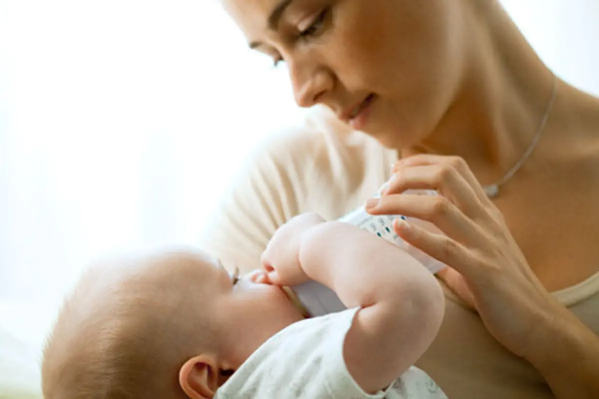 زنی که تازه زایمان کرده، باید این‌ها را بداند!