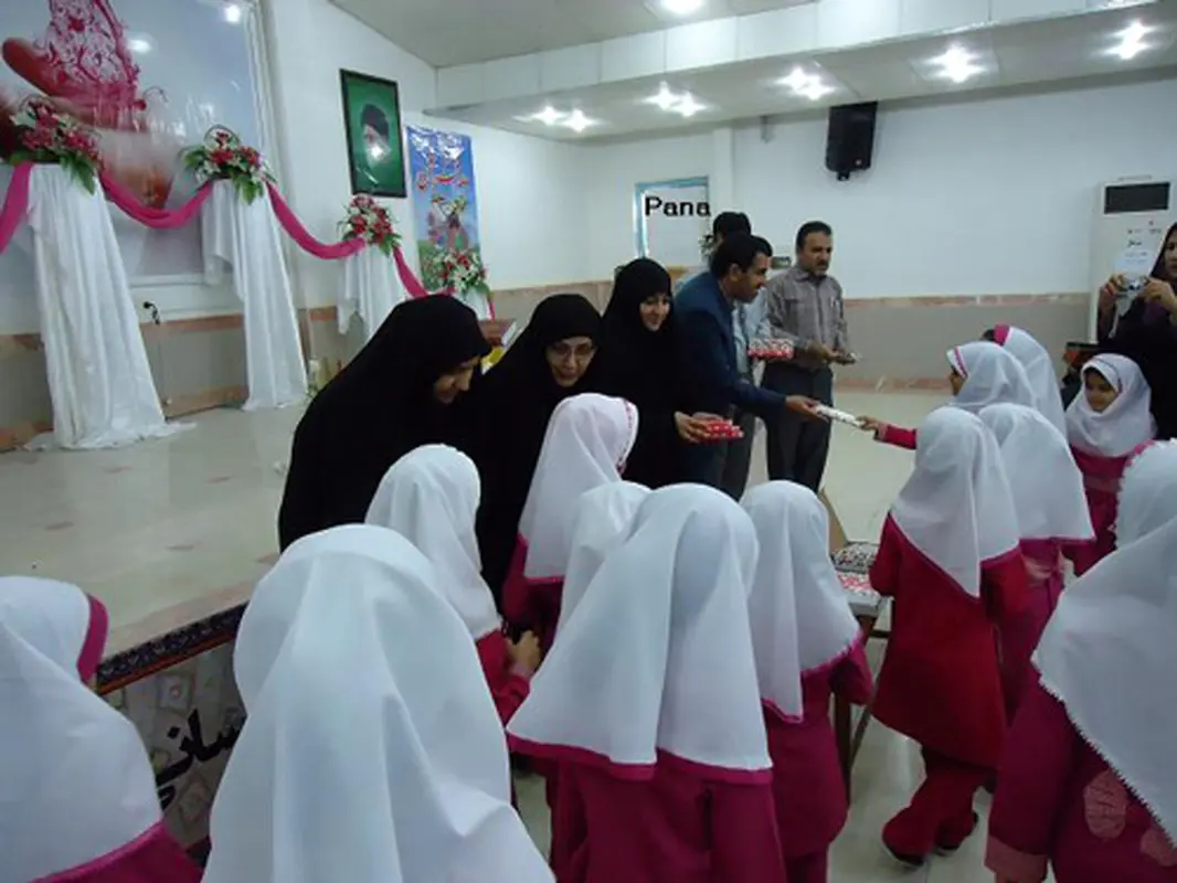 پیوند خانه و مدرسه‌