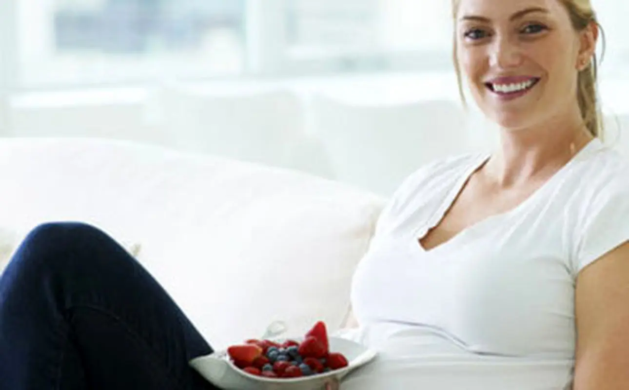 خوردن سبزیجات در بارداری، نمی‌گذارد جنین‌ ناقص شود