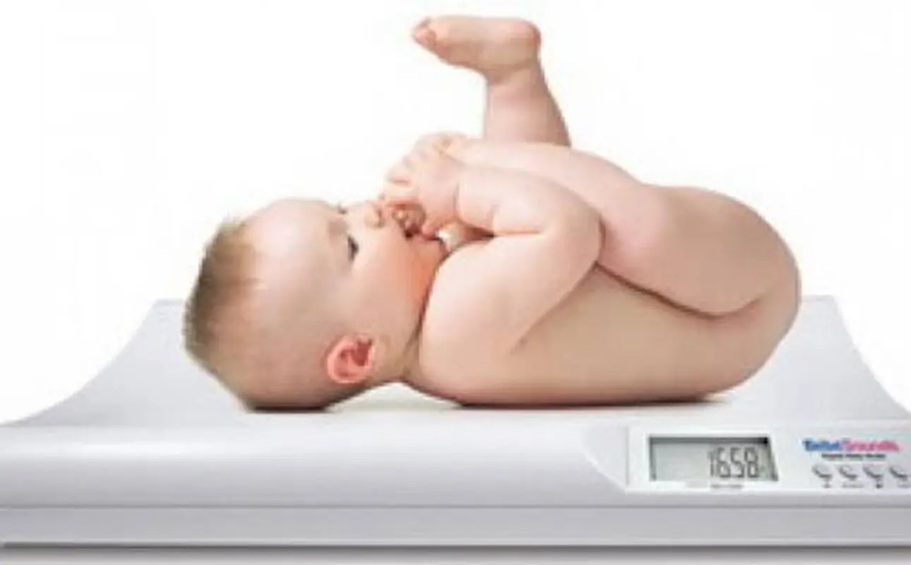 وزن گیری نوزاد چگونه است؟